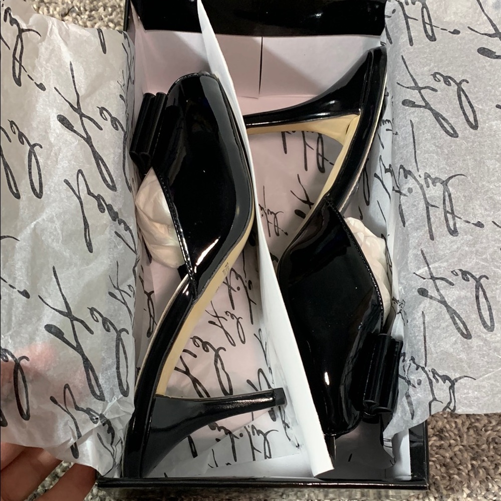 White House Black Market Daria Heels Sz 7.5 NIB - Picture 9 of 11